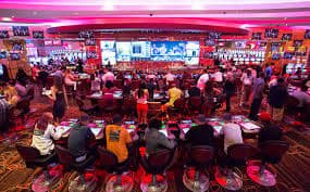 Aplikasi dino128 menampilkan pasar Liga 1 dan permainan live-dealer